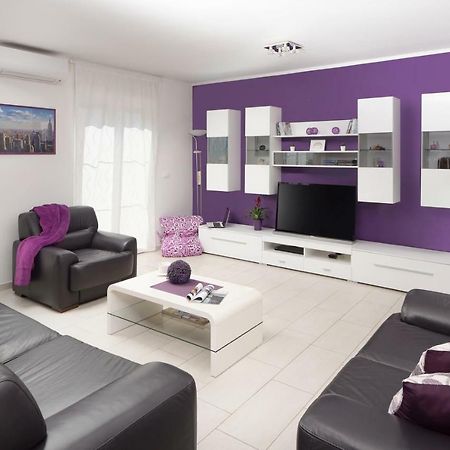 Appartement Rainbow à Pula Extérieur photo