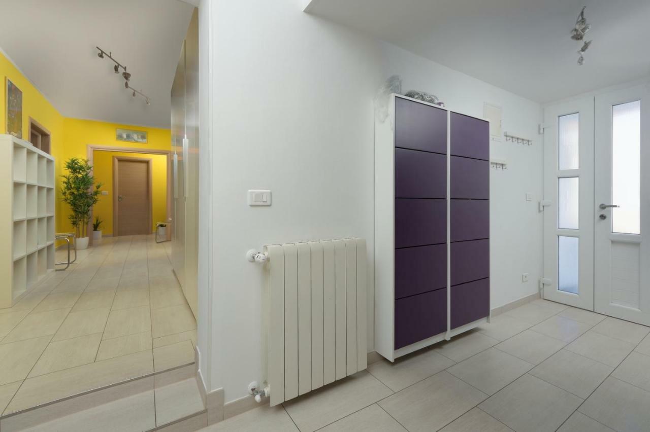 Appartement Rainbow à Pula Extérieur photo